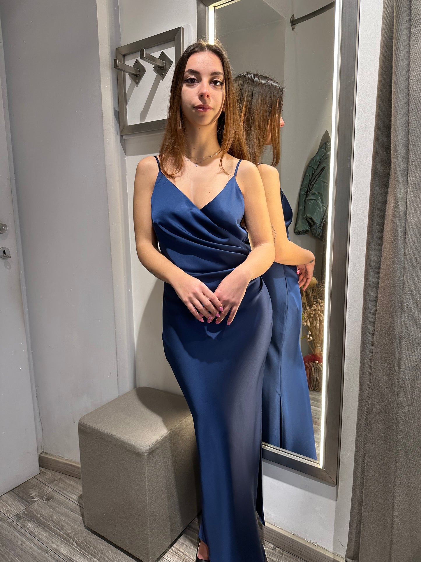 ABITO MIDI DRAPPEGGIATO EFFETTO SATIN