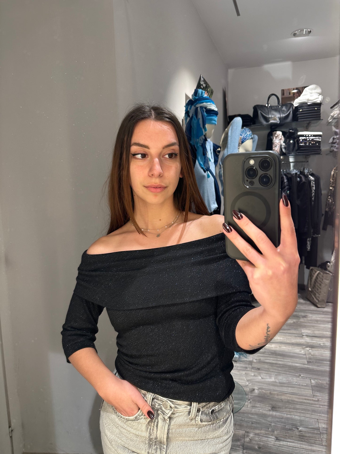 MAGLIA LUREX SCOLLO BARDOT NERA
