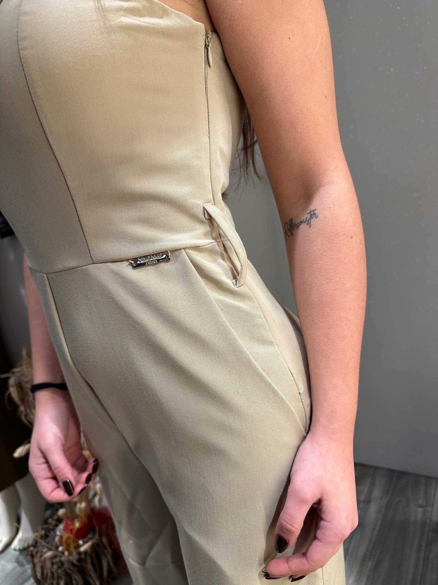 TUTA IN MANOFREDDA BEIGE