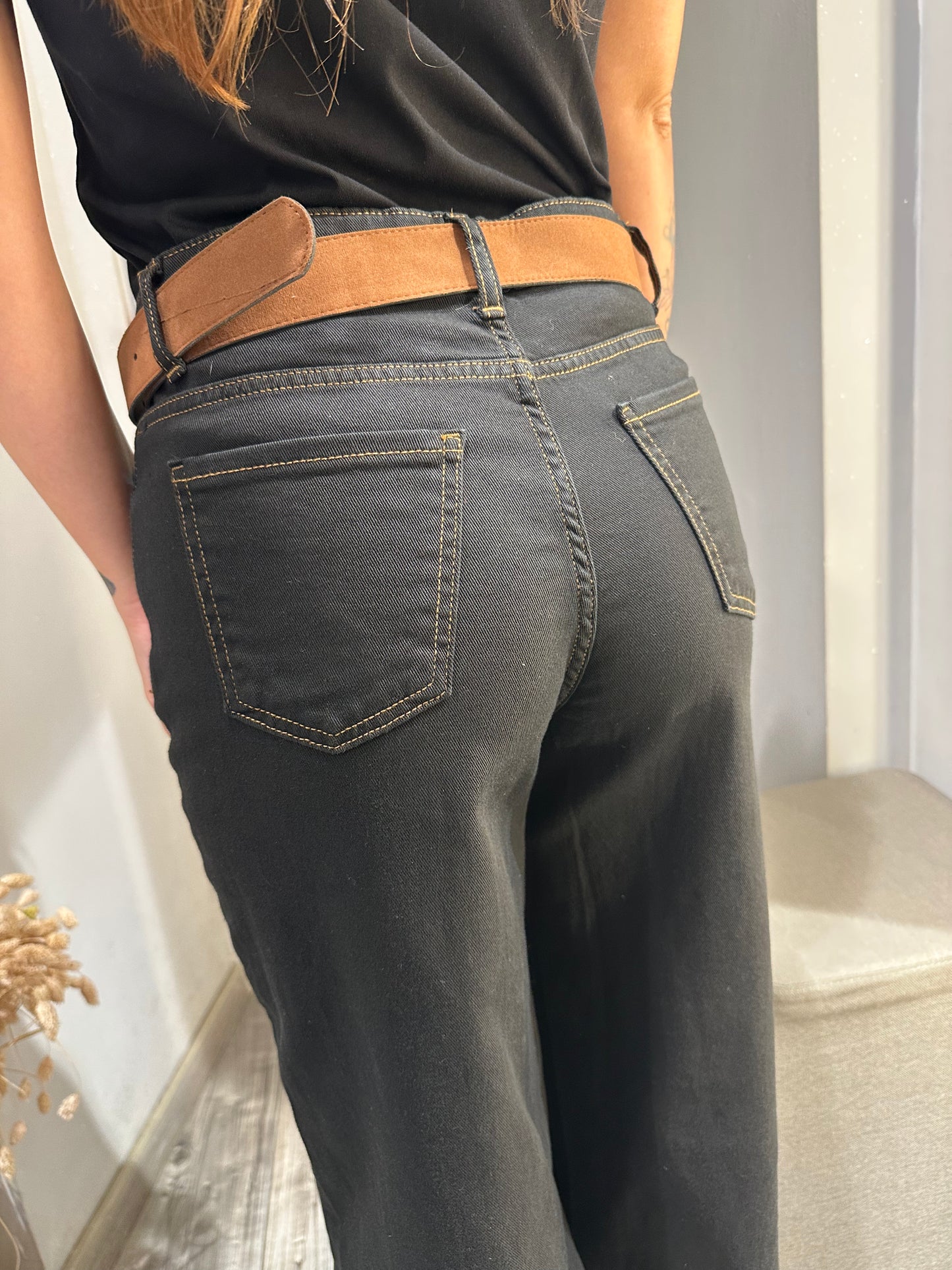 PANTA RISVOLTO CON CINTURA NERO