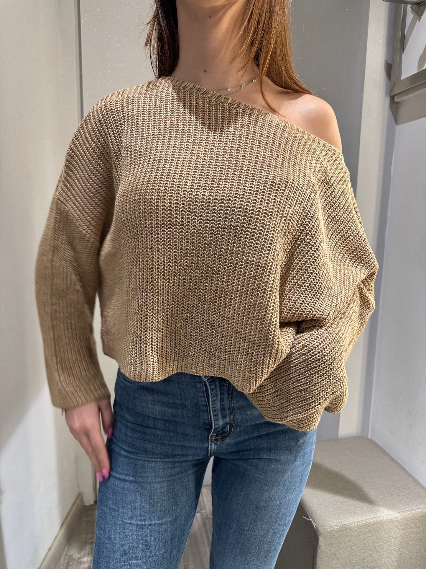 MAGLIA CROP COSTA INGLESE CON SPALLA SCESA