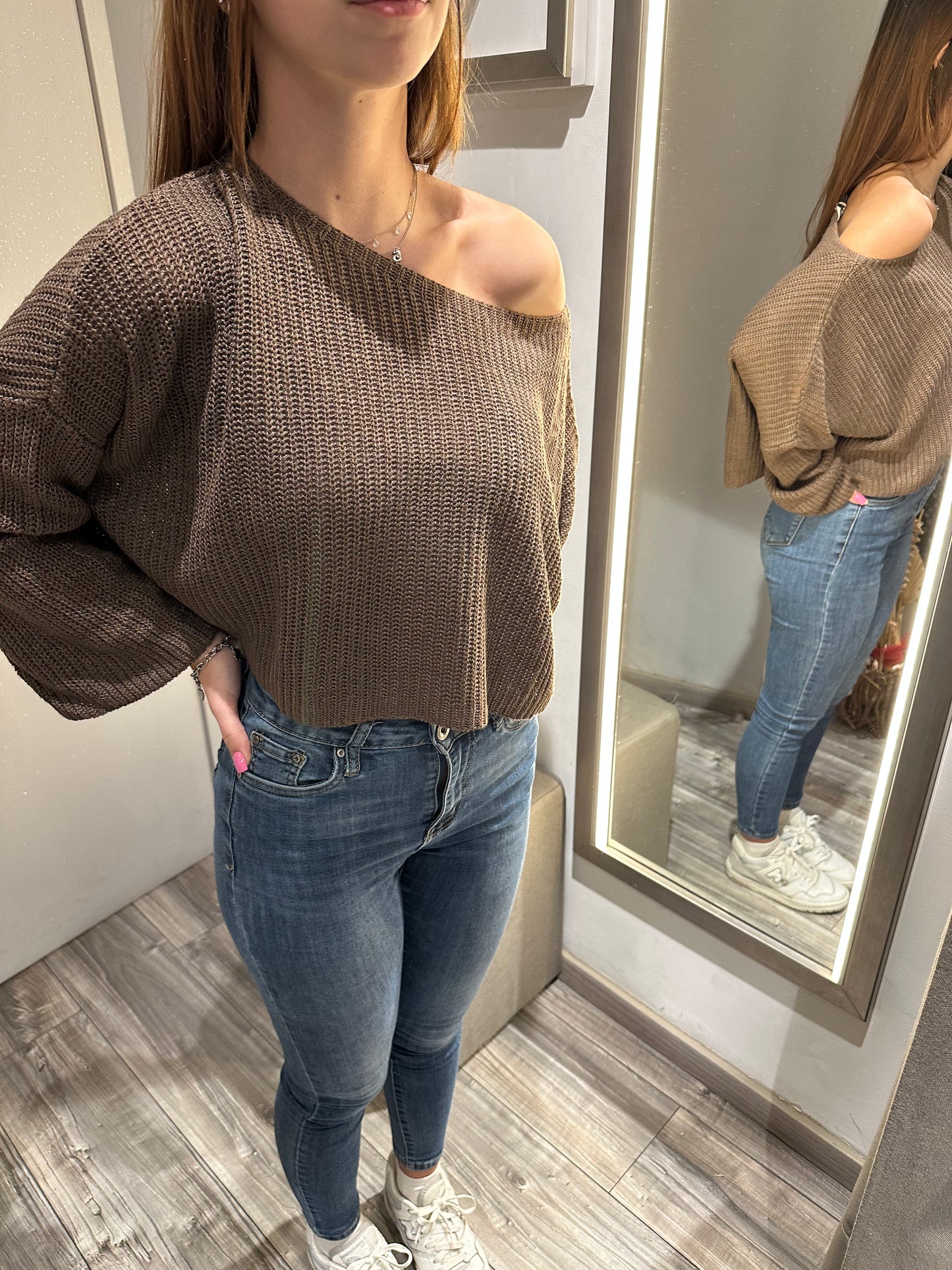MAGLIA CROP COSTA INGLESE CON SPALLA SCESA