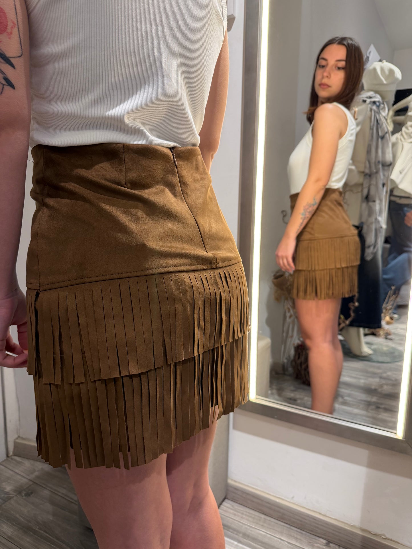 GONNA IN SUEDE CON FRANGE