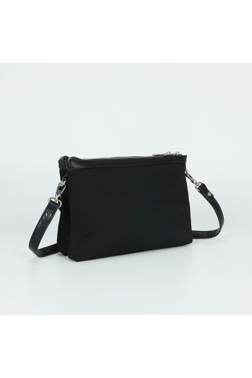 BUSTA IN NYLON CON TASCHE NERO