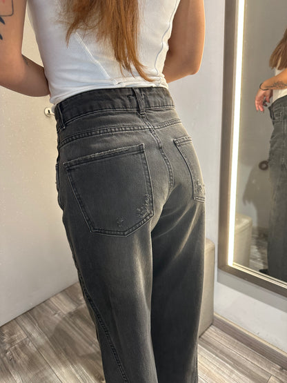 JEANS SFRANGIATO CON ROTTURE