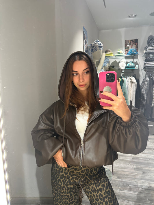 BOMBER CON CAPPUCCIO OVERSIZE IN SIMILPELLE