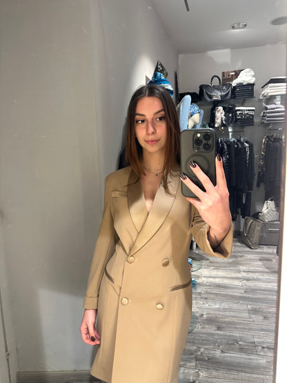 ABITO ROBE MANTEAU MOUSSE