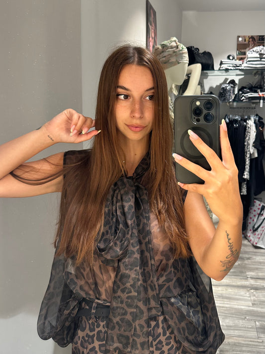 CAMICIA AMPIA CON FIOCCO FRONTALE E STAMPA ANIMALIER
