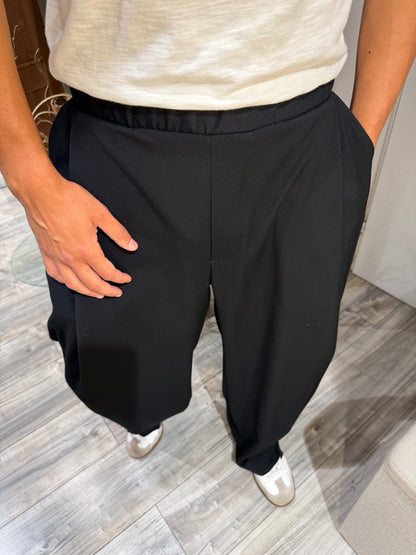 PANTALONE IMPERIAL BAGGY-FIT CON PINCES E VITA ELASTICIZZATA NERO PE6Y