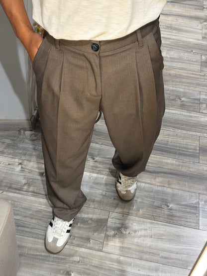 PANTALONE IMPERIAL REGULAR-FIT CON PINCES TAUPE PD3M