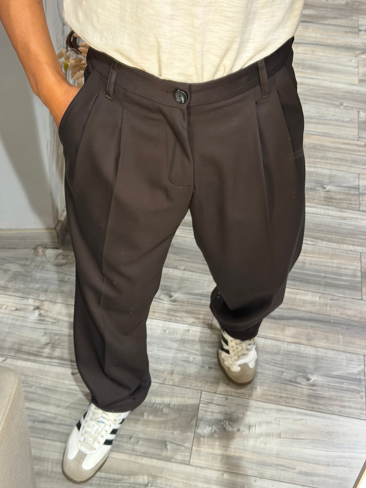 PANTALONE IMPERIAL REGULAR-FIT CON PINCES MORO PD3M