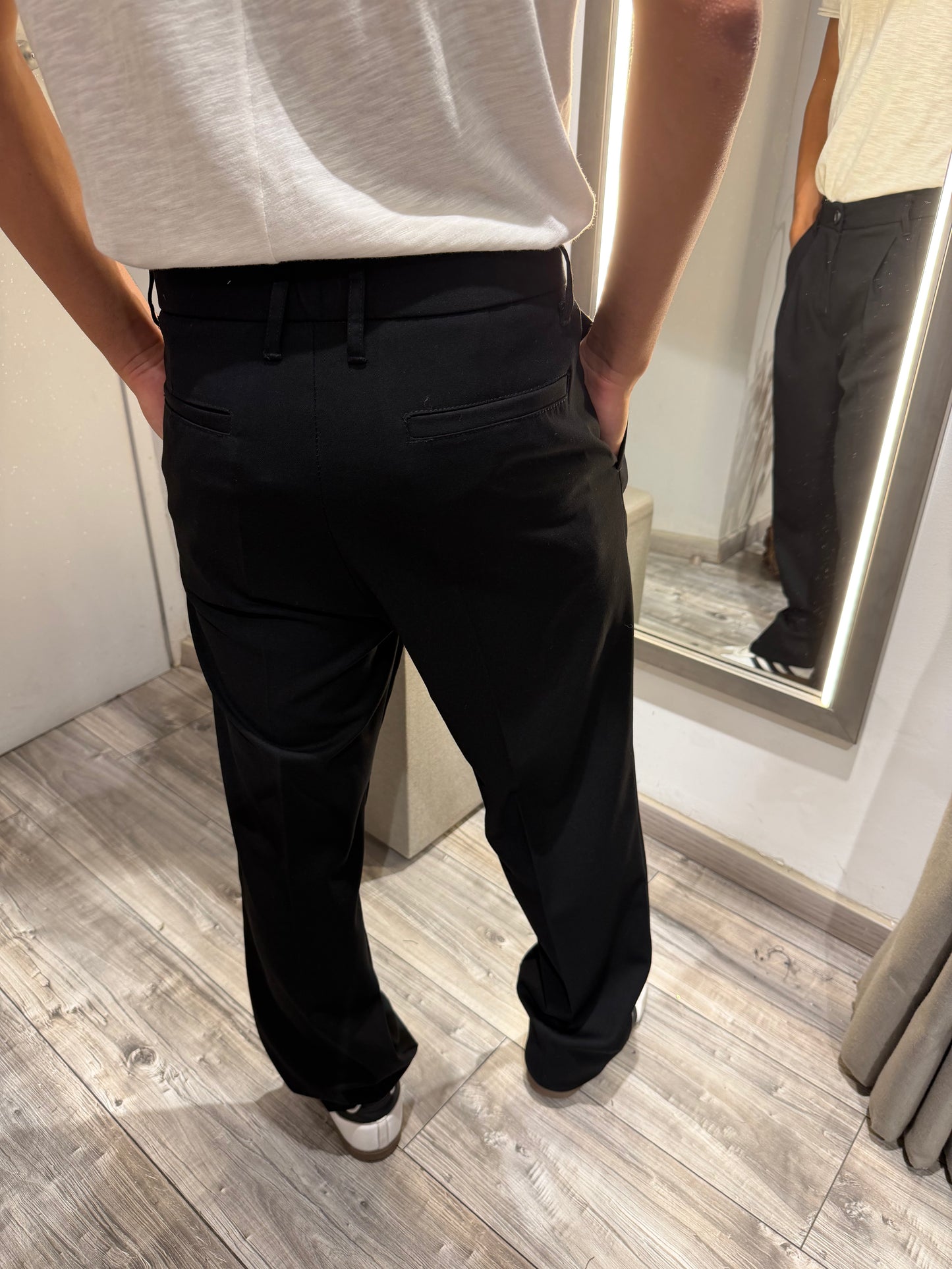 PANTALONE IMPERIAL REGULAR-FIT CON PINCES NERO PD3M