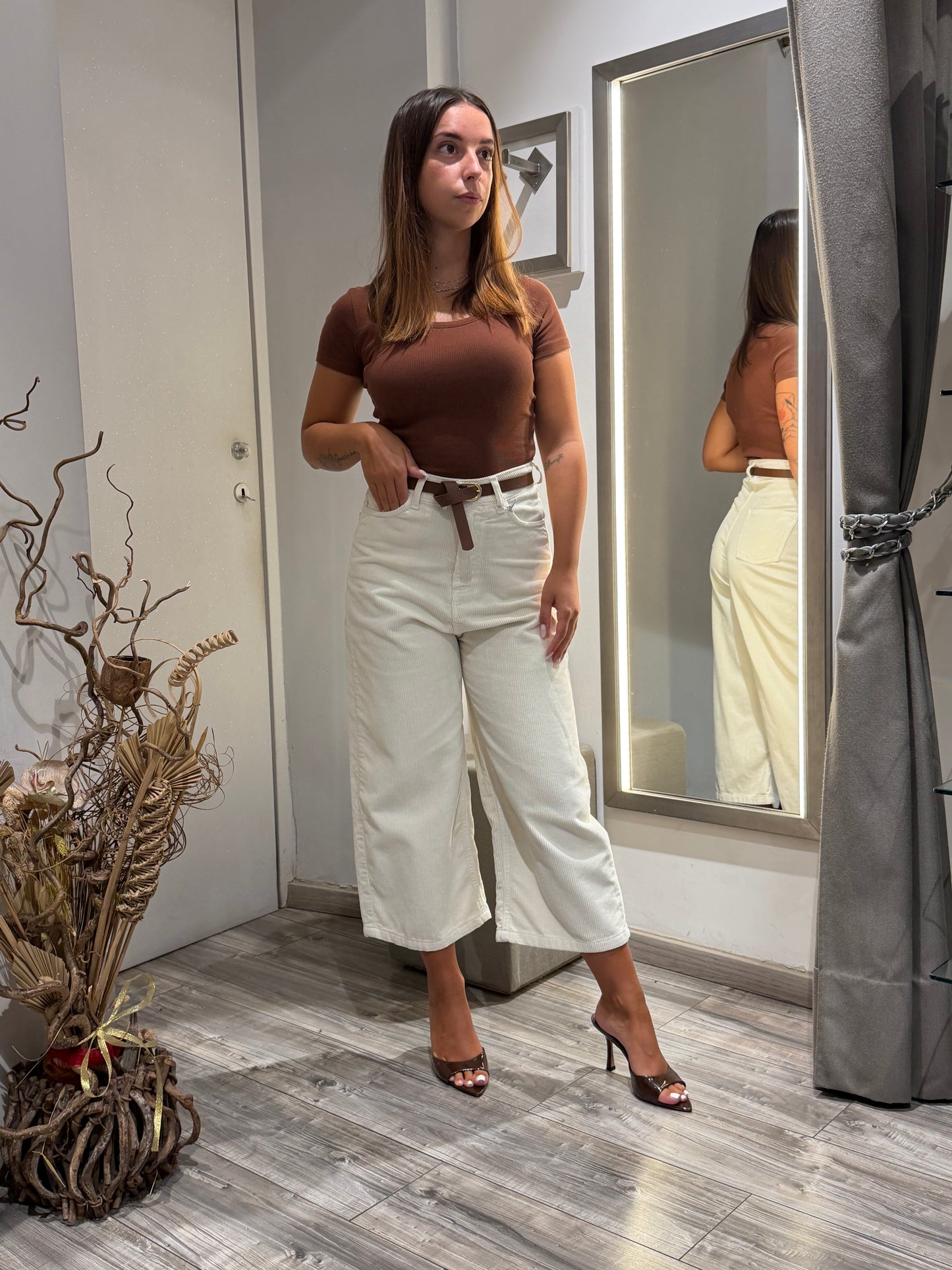 PANTA CROPPED IN VELLUTO BURRO