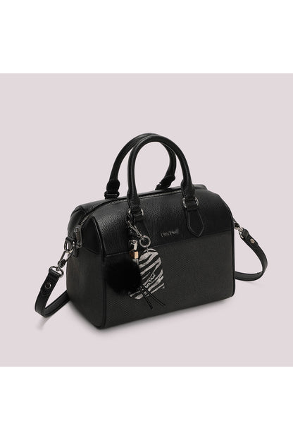 BORSA BAULETTO CON CHARM E CUORE NERO